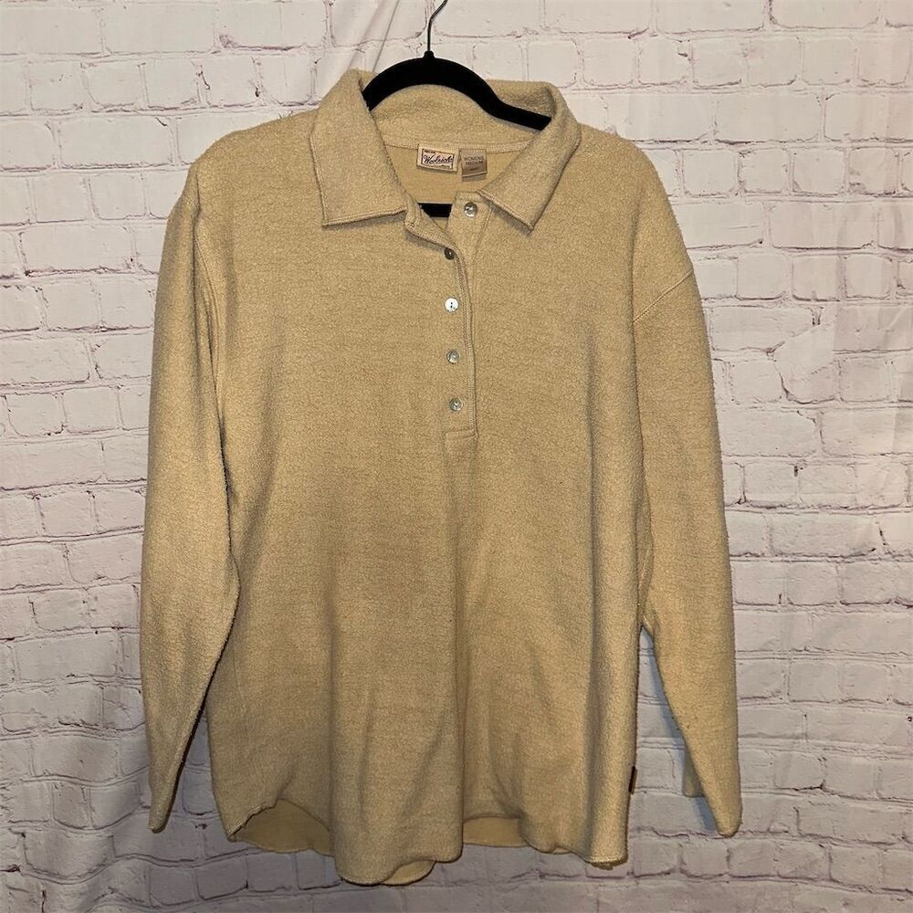 Vintage Woolrich Women's M Beige Collared Sweater